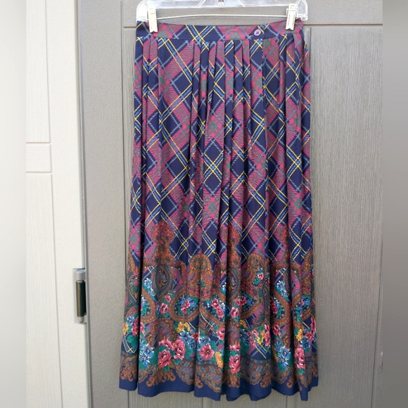 Vintage Pleated Midi Plaid Paisley Skirt - Picture 6 of 6